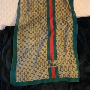 Gucci scarf